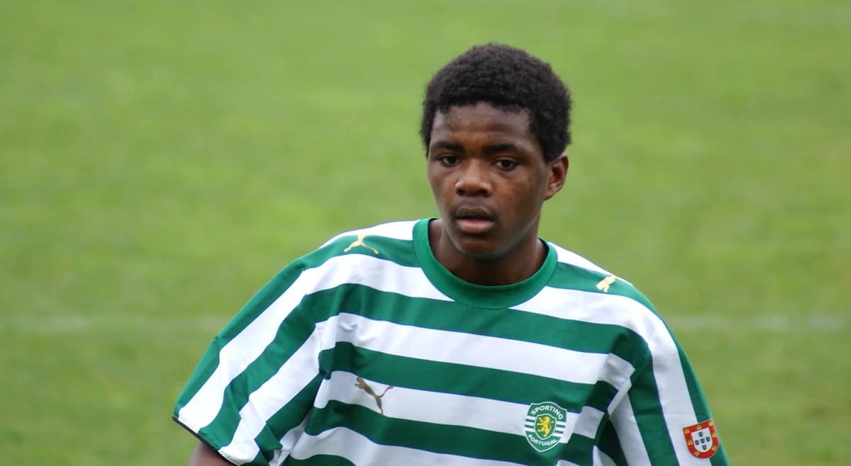Young William Carvalho