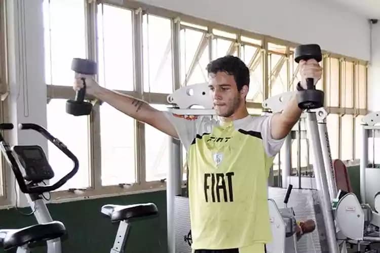 Bernardo lage América