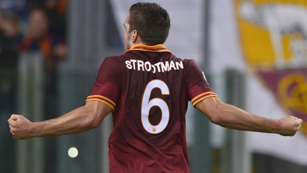 Strootman scores for Roma