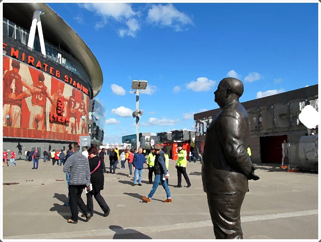 Herbert Chapman Statue Emirates Stadium
